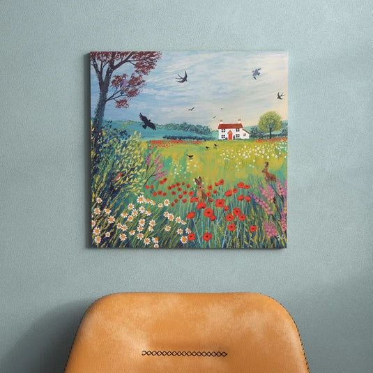 Campo en Flor: Liebre y Golondrinas al Vuelo
