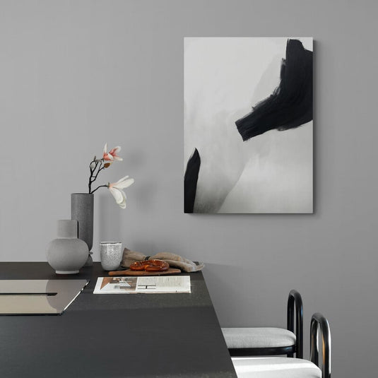 Silencio en Movimiento — Abstracto en Blanco y Negro