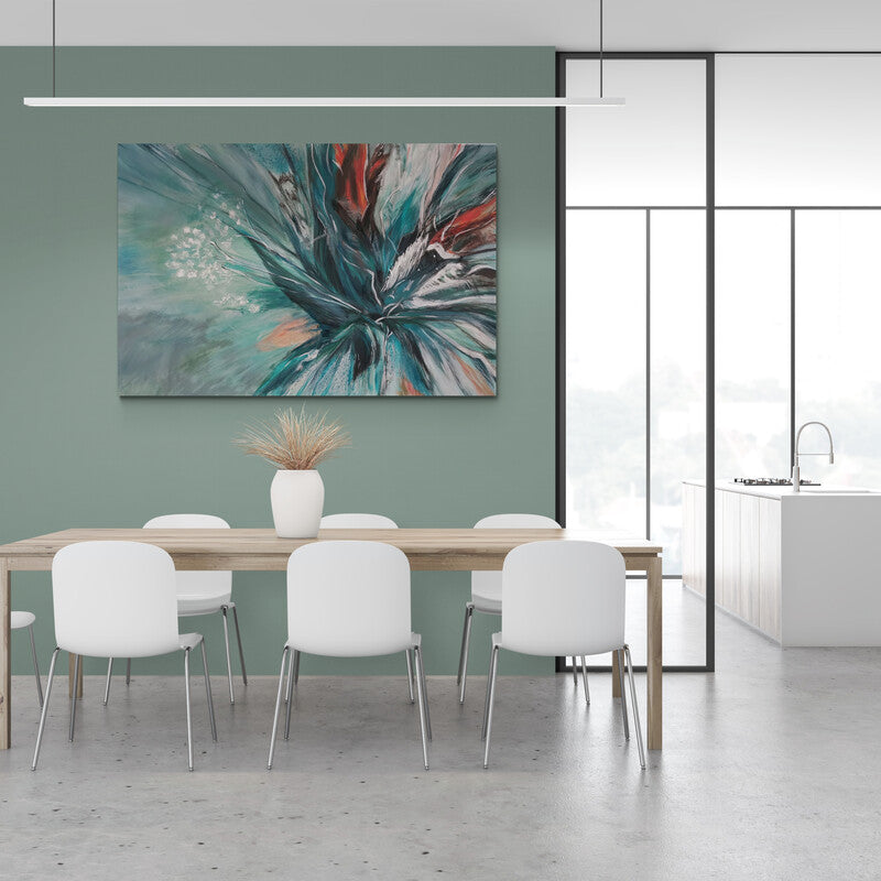 Pintura abstracta representando flor acuática con tonos turquesa y toques naranjas