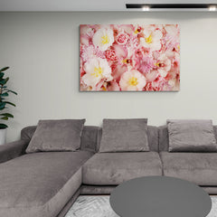 Between Soft Flowers - Canvas Mérida Fine Print Art