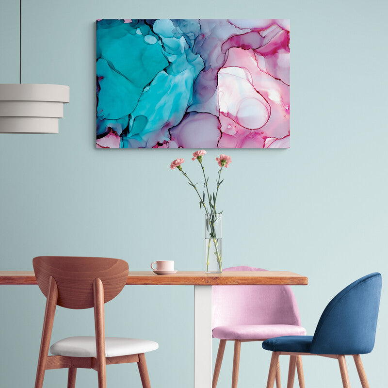 Abstracción fluida en tonos azules y rosas minerales con efecto de vertido de pintura para decoración moderna