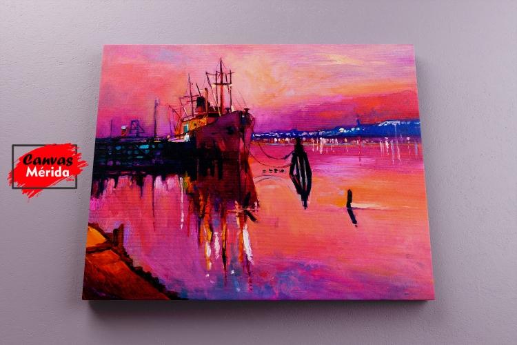 Pintura expresiva de barco pesquero al amanecer con cielo rosa y violeta