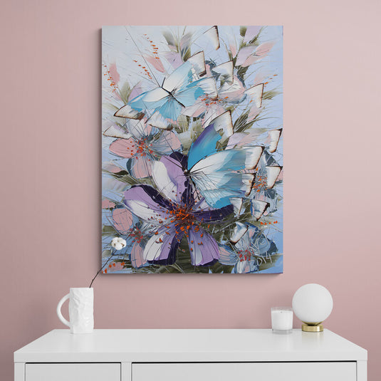 Pintura al óleo de mariposas y flores con pinceladas vibrantes en azul y violeta