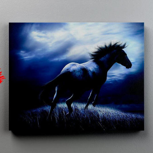 Lienzo de caballo nocturno en tonos azules