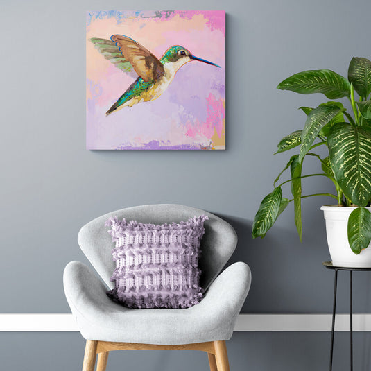 Cuadro Decorativo: Colibrí Verde y Café sobre Fondo Rosa y Morado