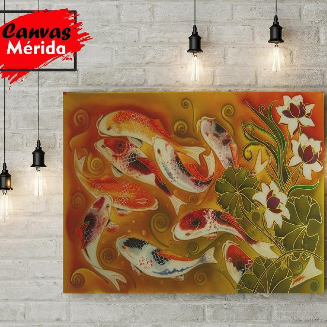 Pintura de peces koi con fondo dorado y flores estilizadas