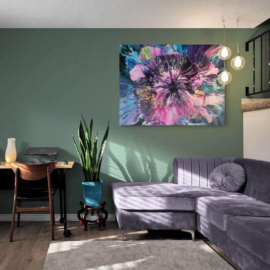 Flor abstracta con colores vibrantes