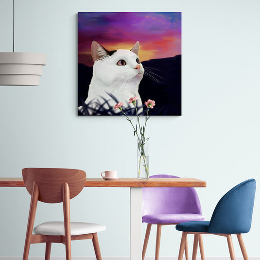 Retrato de un gato blanco con fondo de atardecer vibrante