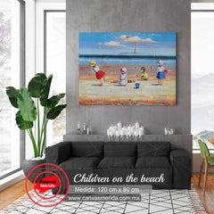 Pintura de niños jugando en la playa con un faro al fondo