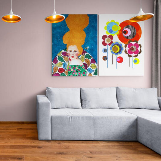 Retrato femenino con fondo cósmico y arte abstracto de círculos multicolores