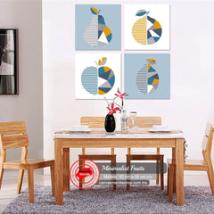 Set de cuadros minimalistas con frutas divididas: pera, naranja, manzana y mandarina con fondos alternos y diseños geométricos en azul, amarillo, blanco y gris