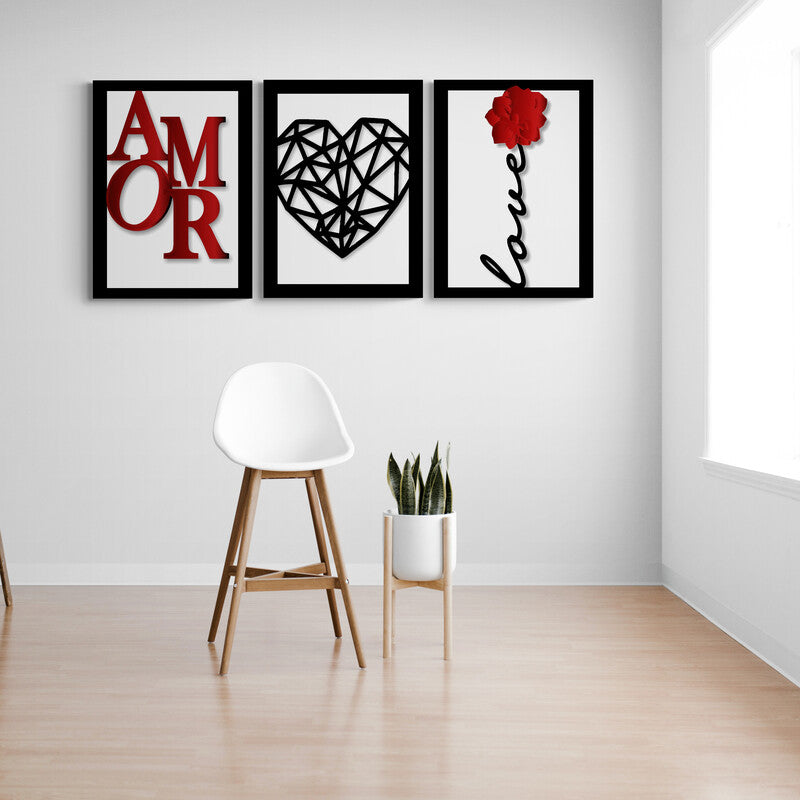 Tríptico de cuadros decorativos con marialuisa negra: 'AMOR' en rojo destacado, corazón abstracto en líneas negras y 'love' en cursiva junto a flor roja sobre fondo blanco