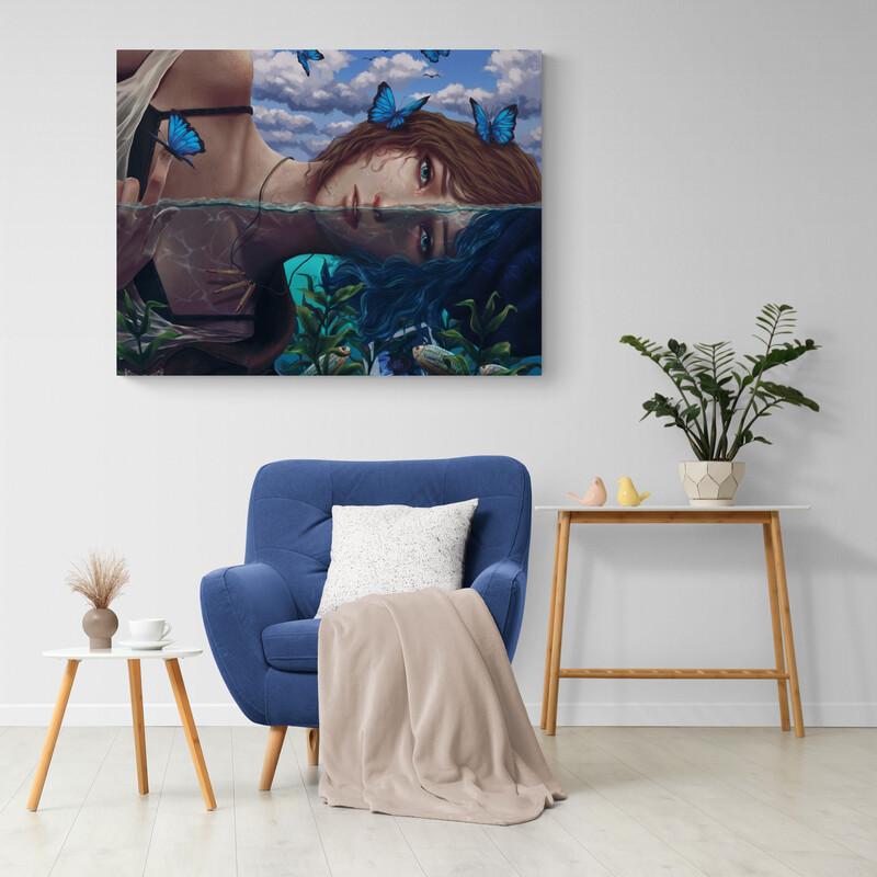 Pintura de una persona con mariposas azules y su reflejo acuático con tonos oscuros