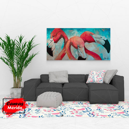 Cuadro Decorativo - Tres Flamencos en Fondo Fusionado de Azules y Blancos, Cabezas Rosadas y Picos en Blanco y Negro