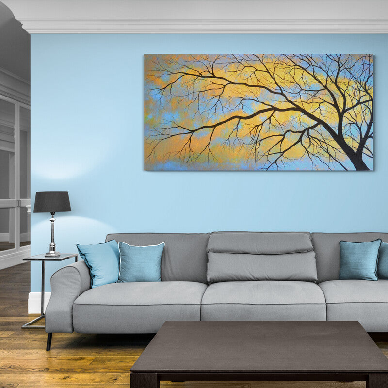 Cuadro decorativo: Árbol con ramas largas en fondo azul con toques amarillos.