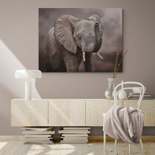 Pintura de elefante en tonos grises