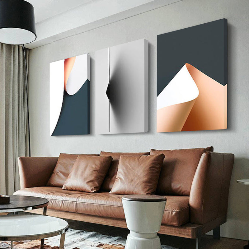 Cuatro paneles abstractos con juegos de luz y sombra en tonos neutros