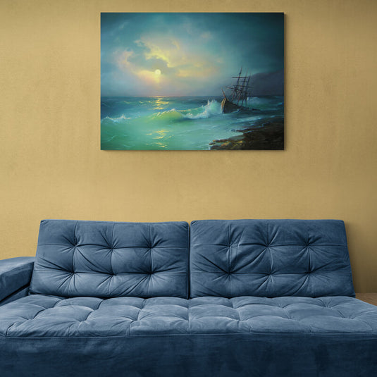 Pintura de un barco en altamar con olas tumultuosas y el sol brillando a través de nubes